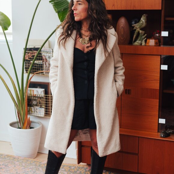 Club Monaco Boucle Teddy Coat - Picture 5 of 6